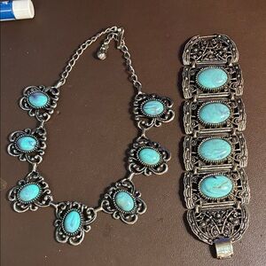 Elegant Silver and Turquoise Jewelry Set